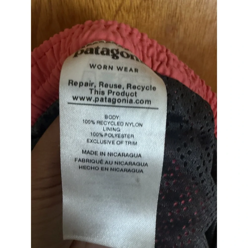 Patagonia Baggies Shorts Mens L Coral Pink Lined Swim Trunks